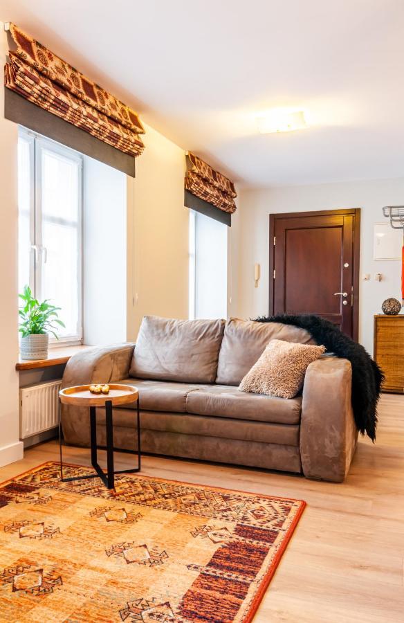 Home & Travel Λοτζ Εξωτερικό φωτογραφία